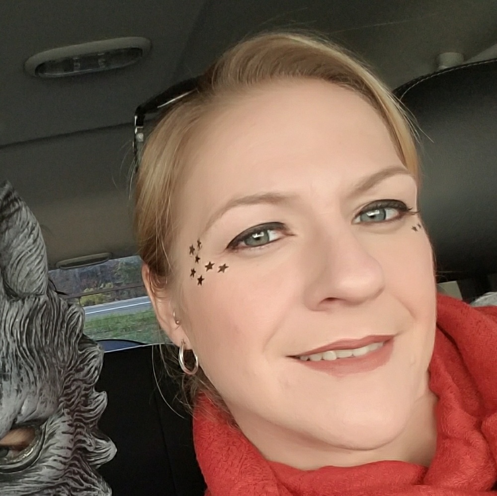 Meet your Posher, Valerie